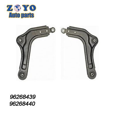Braccio di controllo anteriore inferiore per Daewoo Nubira 1999 RK620818 RK620819 Parti di sospensione