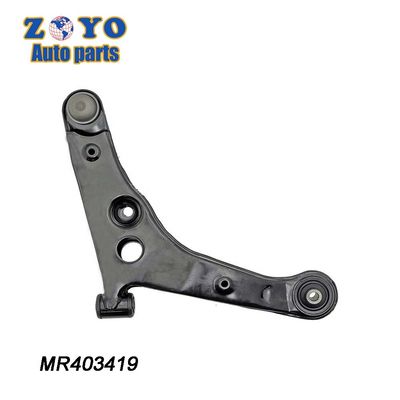 Posizione sinistra Kit di controllo del braccio inferiore anteriore per Mitsubishi Lancer MR403419 RK620384