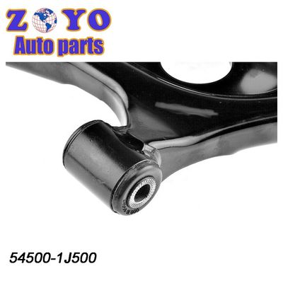 Braccio di controllo inferiore per Hyundai i20 2009-2015 realizzato in acciaio SPHC e gomma naturale
