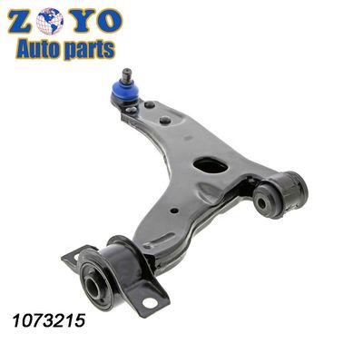 2M513051BC Interchange No.1 Control Arm per Ford Focus berlina 2000-2004 Posizione inferiore