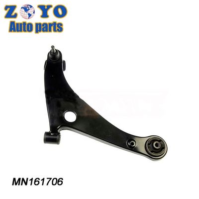 OEM Standard SB-7982 Braccio di controllo anteriore inferiore per le parti di sospensione Mitsubishi Eclipse
