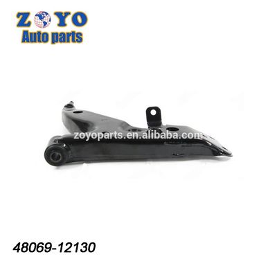 Braccio di controllo inferiore con rivestimento E nero per il sistema di sospensione Toyota Corolla 1992-1997