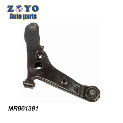 Braccio di comando inferiore sinistro per Mitsubishi Outlander 2006 Sistema di sospensione MR961391 K620547