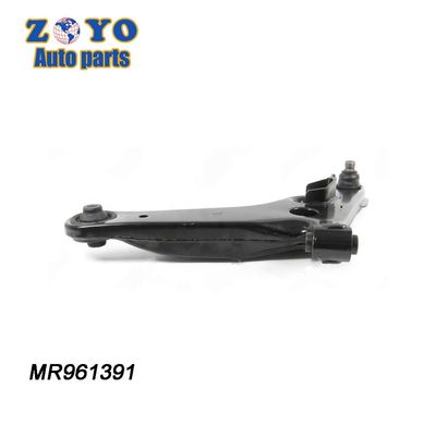 Braccio di comando inferiore sinistro per Mitsubishi Outlander 2006 Sistema di sospensione MR961391 K620547