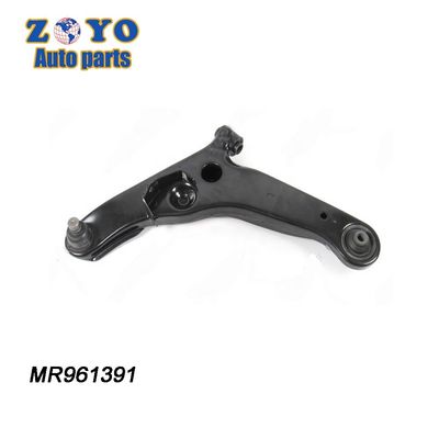 Braccio di comando inferiore sinistro per Mitsubishi Outlander 2006 Sistema di sospensione MR961391 K620547