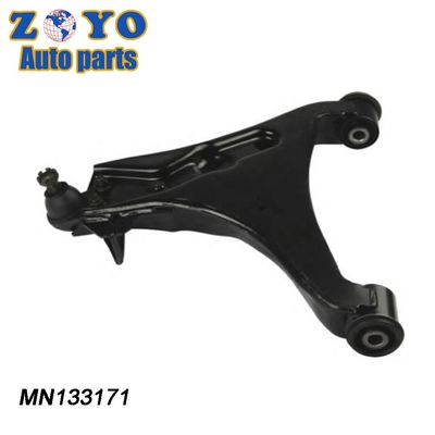 4013A224 Braccio di controllo anteriore inferiore per Mitsubishi Montero EUR 2006 Testato e omologato