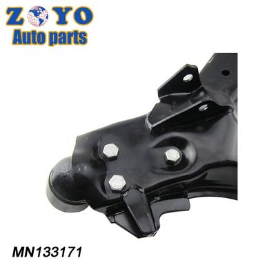 4013A224 Braccio di controllo anteriore inferiore per Mitsubishi Montero EUR 2006 Testato e omologato
