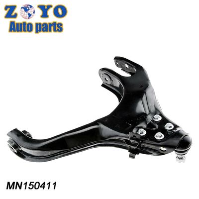 MR296267 Interscambio senza braccio di comando anteriore inferiore per Mitsubishi Montero Sport 1997